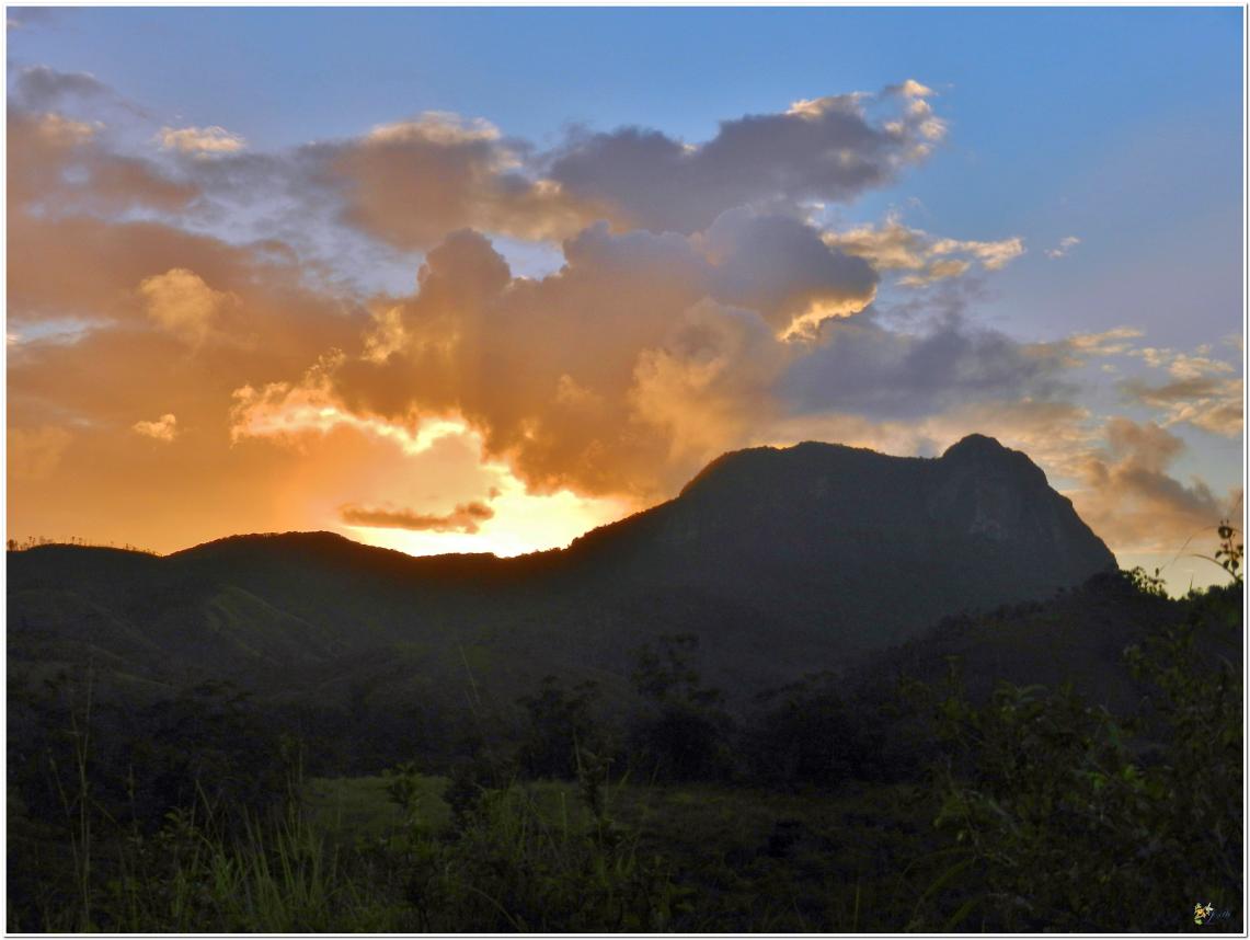 DIVERS  COUCHER  DE  SOLEIL