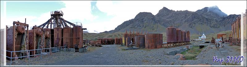 L'ombre a envahi Grytviken, ce qui accentue le sinistre de ces lieux où des milliers et des milliers de baleines, autres mammifères marins et oiseaux ont fini dans ces fours à huile - Géorgie du Sud