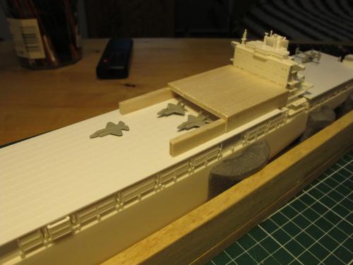 Hangar (suite)