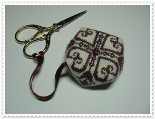 Biscornu N° 310