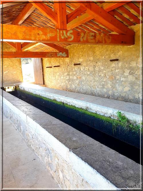 1017 - Ampus dans le Var (83) 