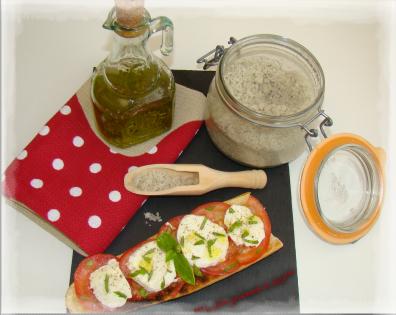 TARTINE TOMATE ,MOZZARELLA