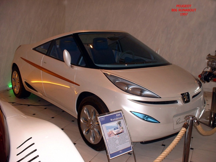 LES CONCEPT CARS PEUGEOT