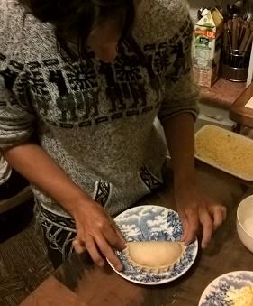 pliage et décoration des empenadas