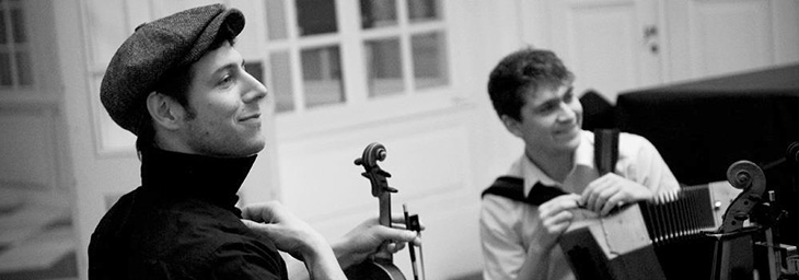 Soirée folk avec le duo « I Fratelli Tarzanelli », à Beloeil