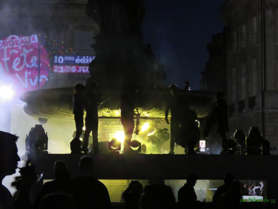 le soir de la fête du vin à Bordeaux
