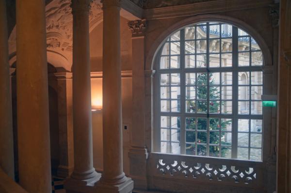 Visite de l'Hôtel de Beauvais avec Générations 13