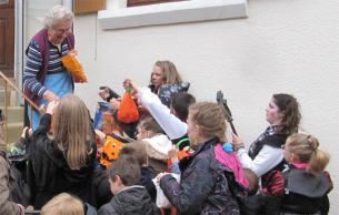 Halloween : 30 mignons « affreux », et des kilos de bonbons !