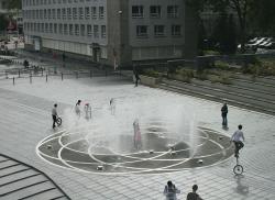 Distance : une œuvre de Jeppe Hein au Life