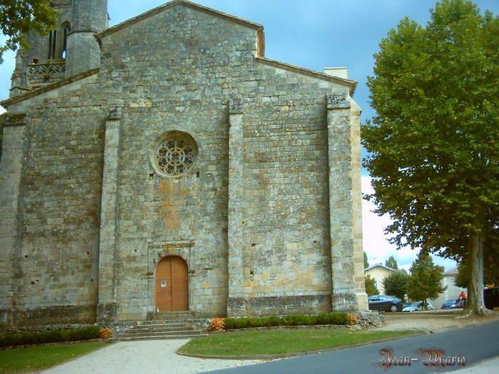la Collégiale notre-dame d'Uzeste (gironde)