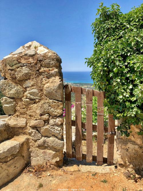 Dans les ruelles de Pigna - Corse