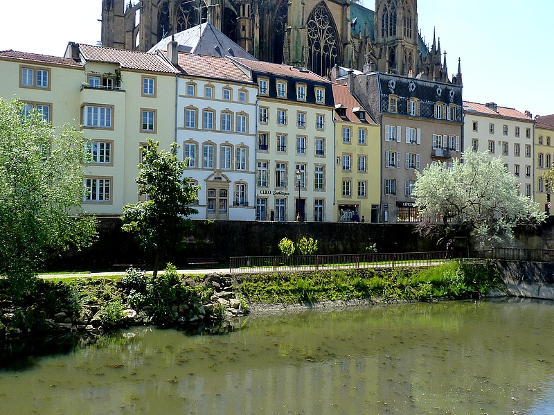 Quand la Moselle joue avec Metz 2/3...