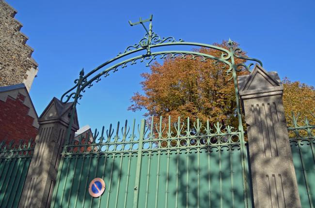 ☻ Visite guidée du village de Bercy avec Générations13