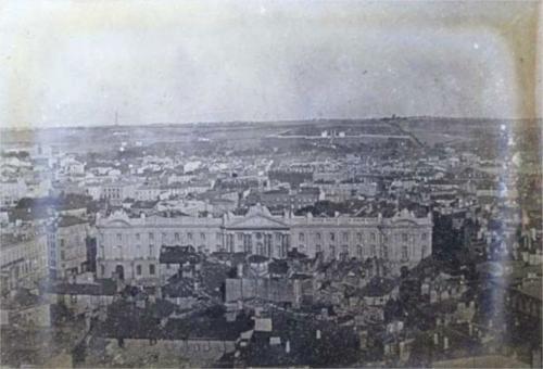De la Maison commune au Capitole