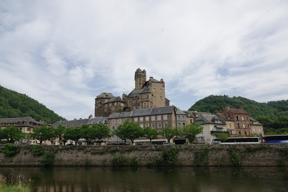 Le château d'Estaing...