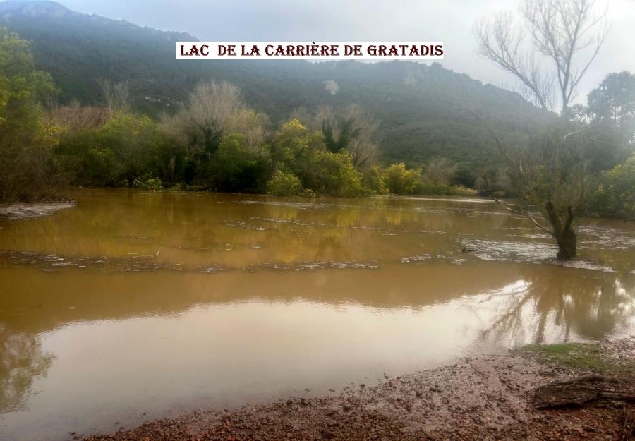 Lac de la carrière de Gratadis