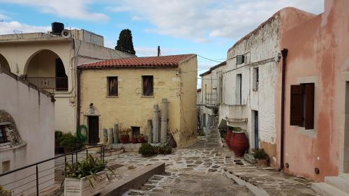 Le monastère de PALIANI