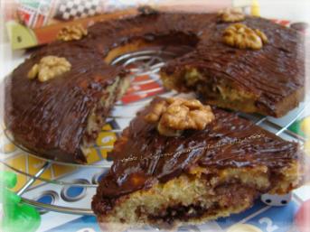GÂTEAU MARBRÉ AU CHOCOLAT ET AUX NOIX