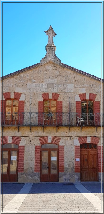936 - Suite37 : -Notre Chemin vers St Jacques de Compostelle à travers ses anecdotes-