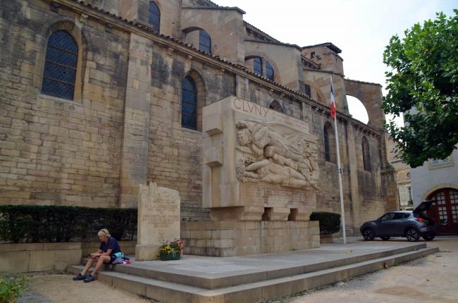 Vacances 2022 : visite libre de l'abbaye de Cluny