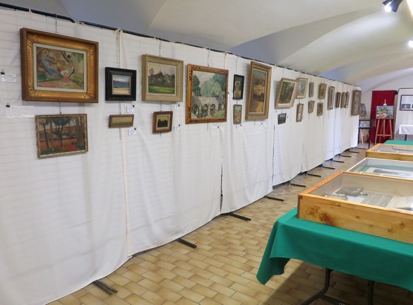 L'exposition des peintures d'Emmanuel-Charles Benezit, et de ses amis châtillonnais, a été ouverte au public...