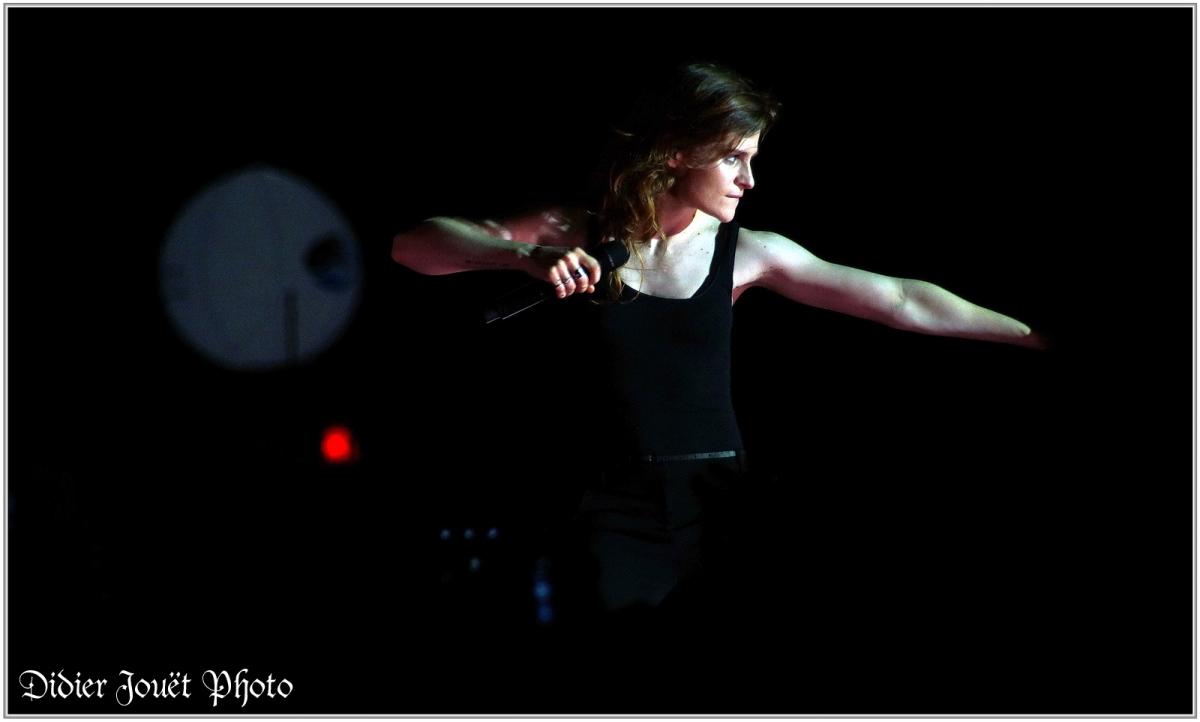 Christine and the Queens (2) - Festival des Vieilles Charrues 2015
