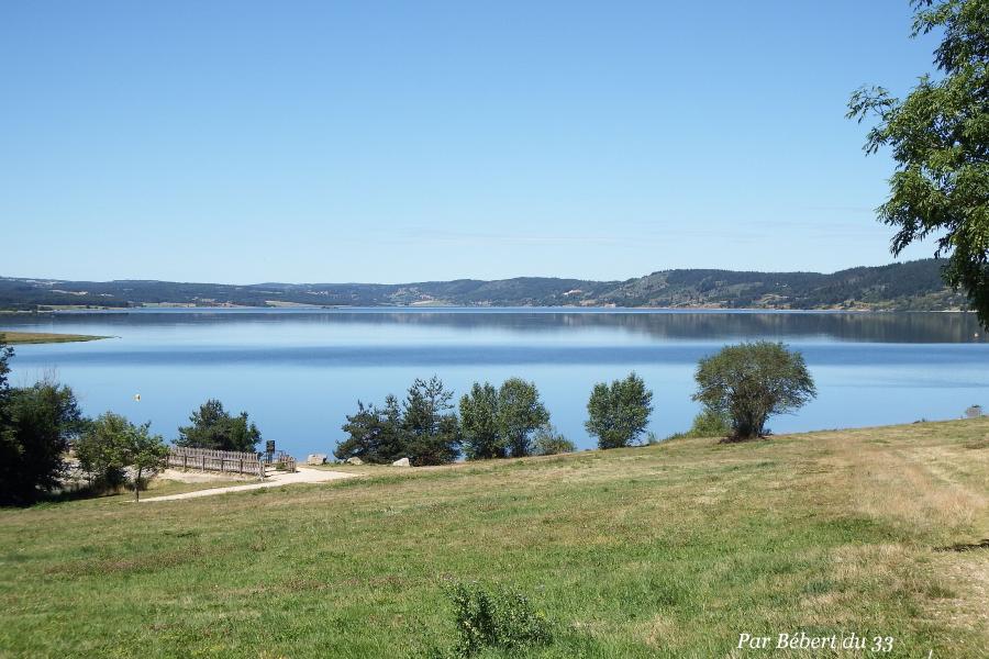Naussac le lac dept 48 (2)