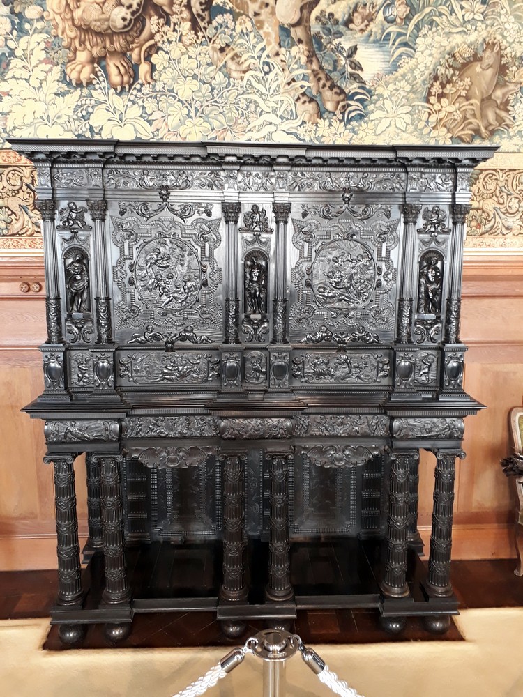 Cabinet d'ébène