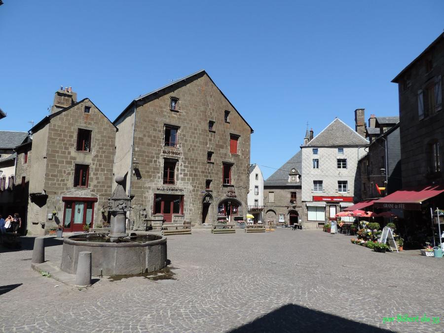 Besse la médiévale (63) - 2