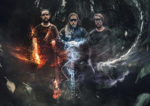 SKYLINER - "I Walk Alone" Clip