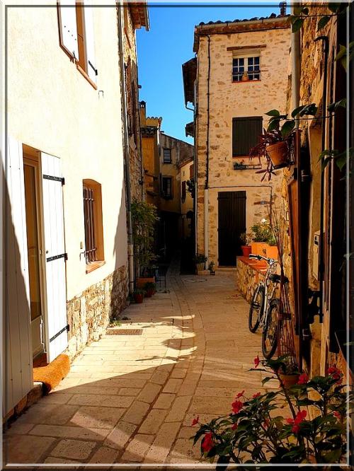 1017 - Ampus dans le Var (83) 