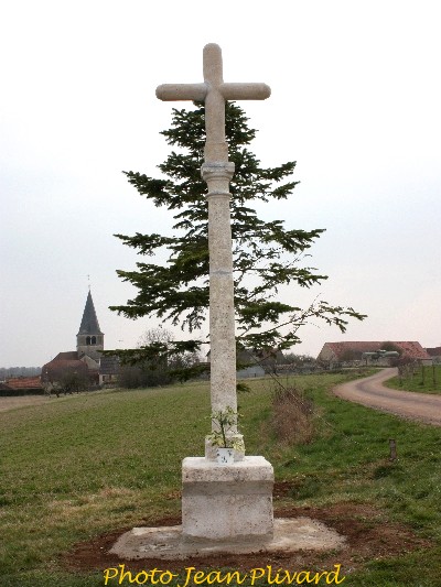 Vieilles pierres et calvaires à Brion sur Ource...