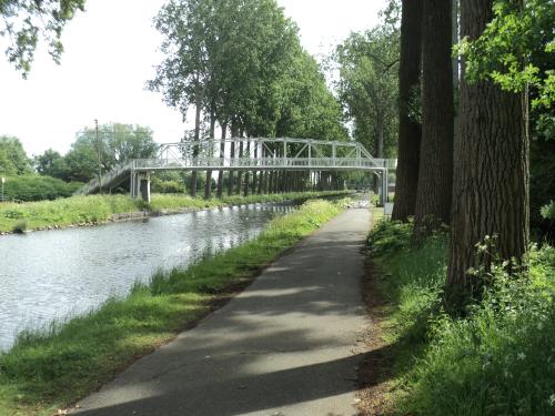  * Le Canal de l'Espierres