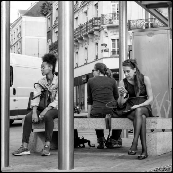 attendre un Tramway (nommé désir ?)