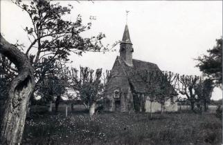LES REMPARTS DE MALICORNE (Eure)