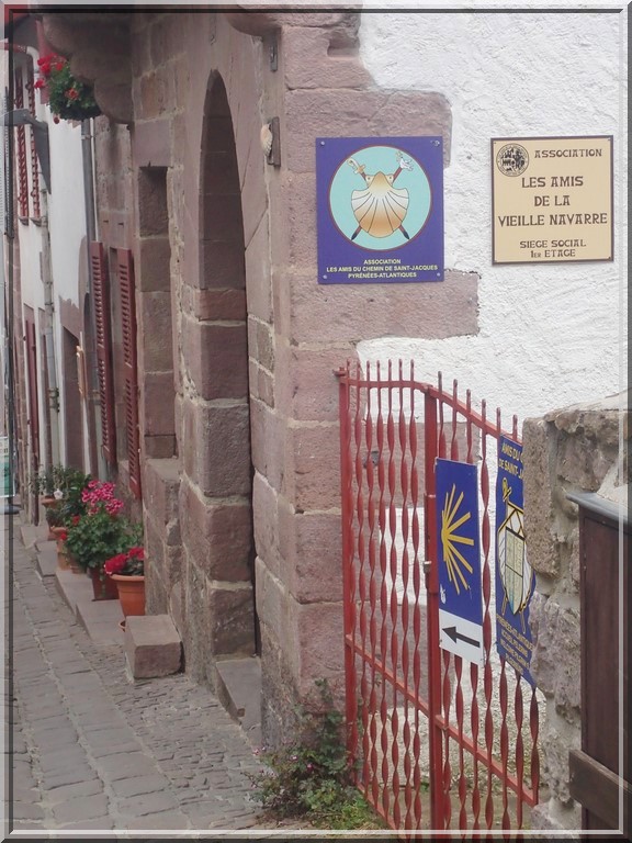 923 - Suite24 : -Notre Chemin vers St Jacques de Compostelle à travers ses anecdotes-