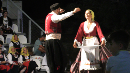 Le balcon posé sur la mer (41-2) à Χίος. Le balcon dansant 7. Θράκη, Μακεδονία, Eύβοια