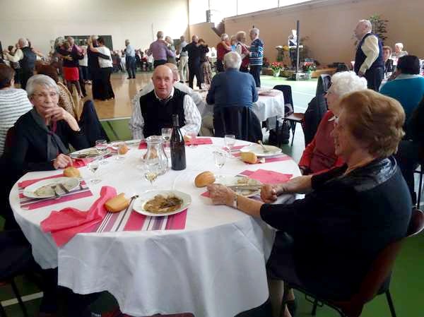 Le repas des Séniors de Châtillon sur Seine 2016, a eu un grand succès....