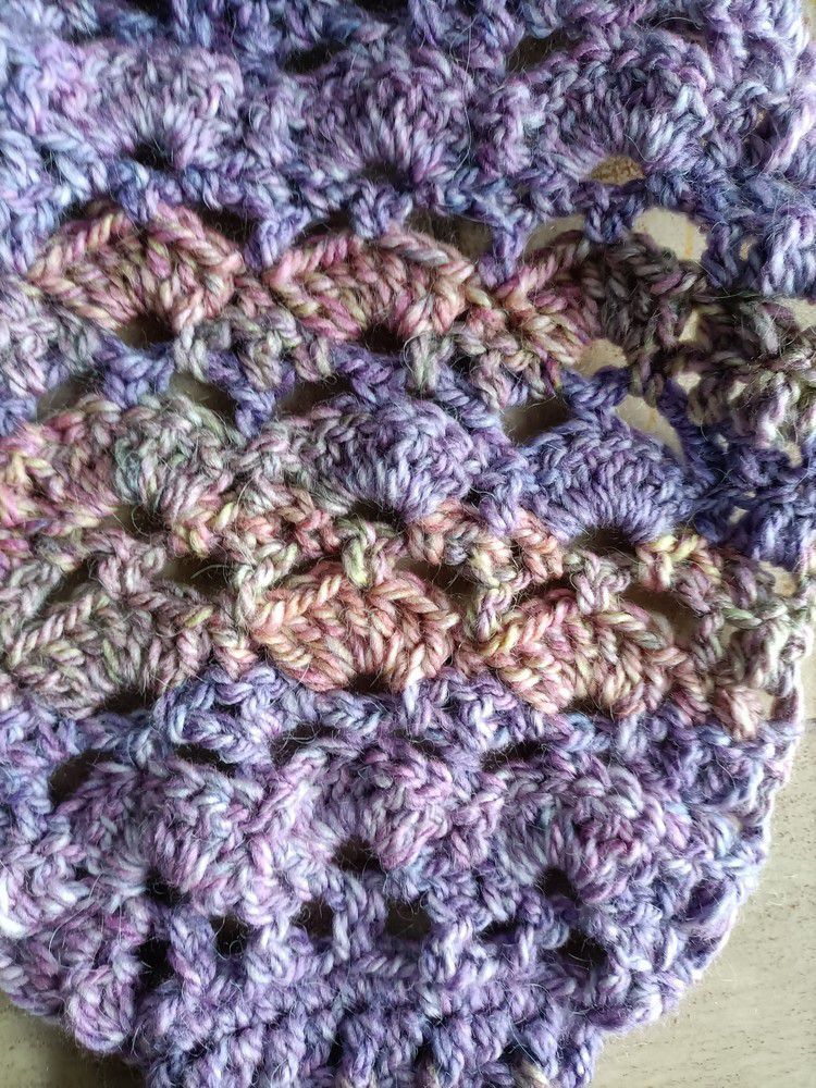 Echarpe et bonnet péruvien assortis...