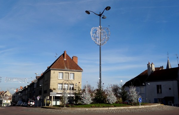 La ville de Châtillon sur Seine décorée pour les fêtes 2015-2016...