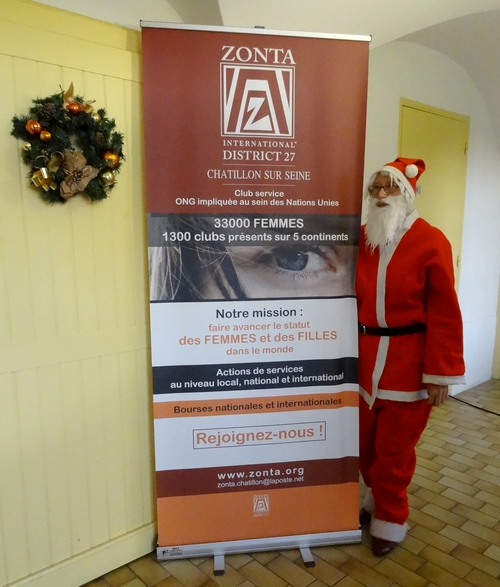 Le Marché de Noël du Zonta Club propose encore aujourd'hui de bien beaux achats pour les Fêtes !