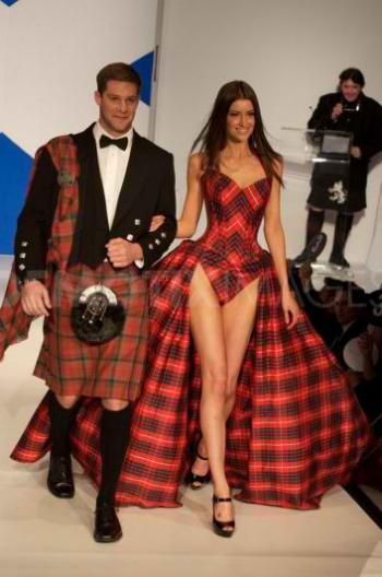 1333434756-scottish-fashion-aids-wounded-warrior-project-and-cash-for-kids_1139655