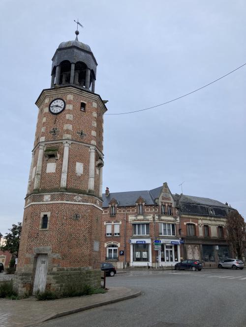 Vue générale sur la Place des Alliés 