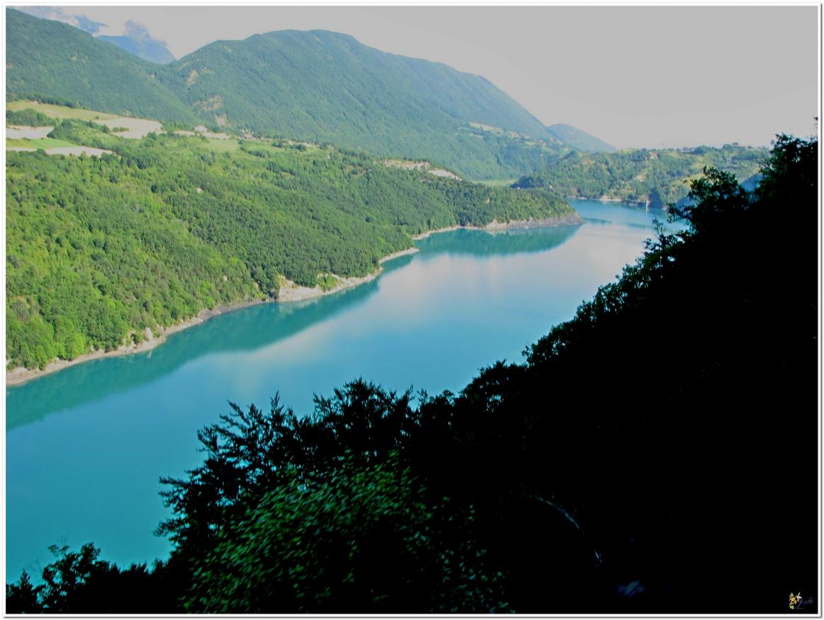SUITE LE LAC DE MONTEYNAR