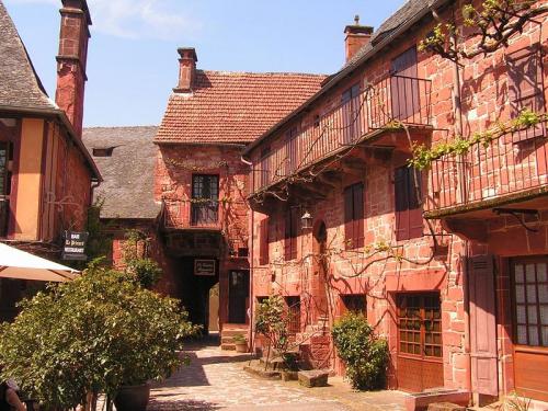Collonges-la-Rouge  (Corrèze)  1ère partie