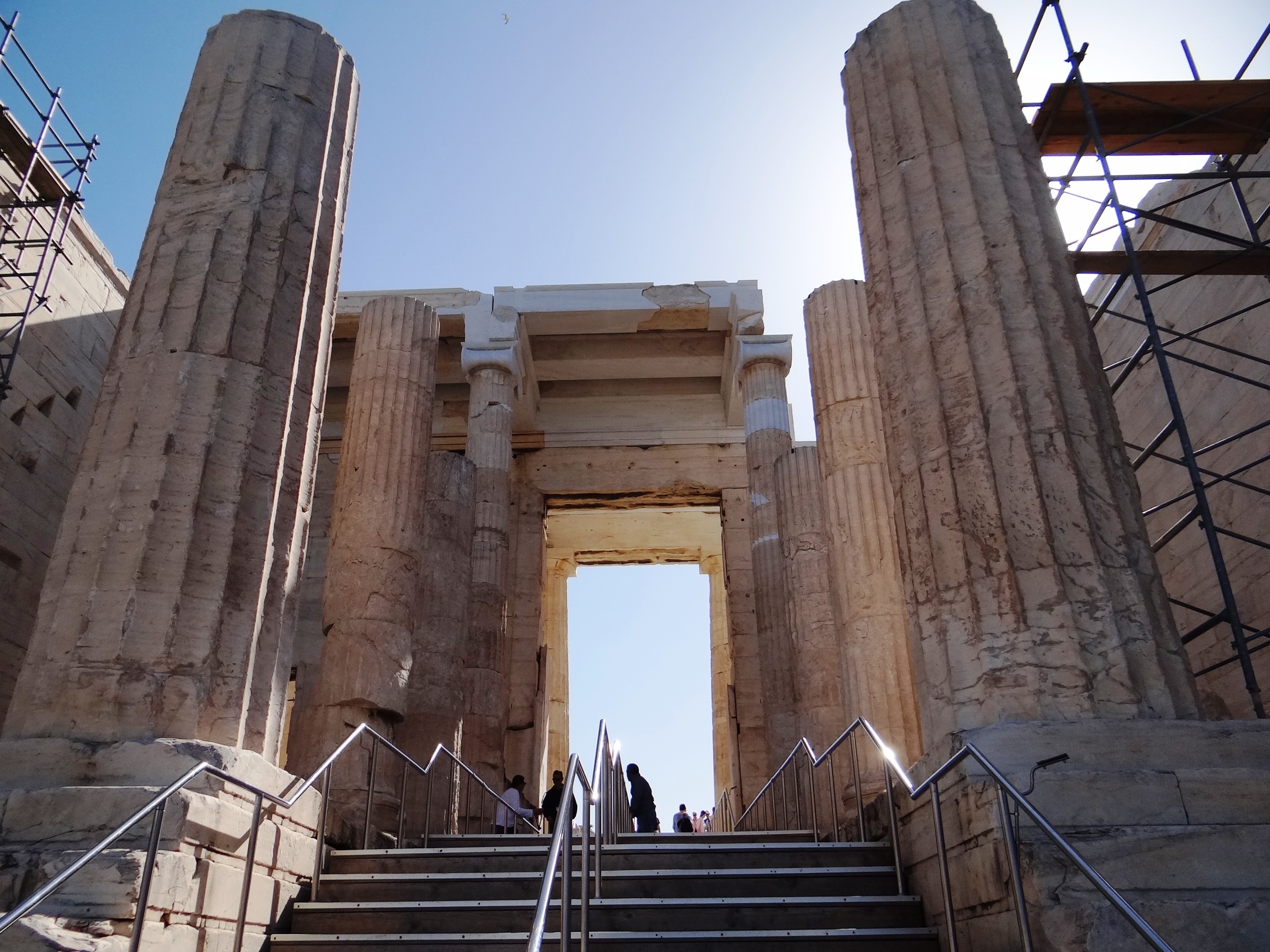 Résultat de recherche d'images pour "photo entree acropole athenes"