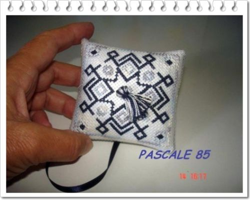 Pascale85-pendouille-7-vue-de-dessous.jpg