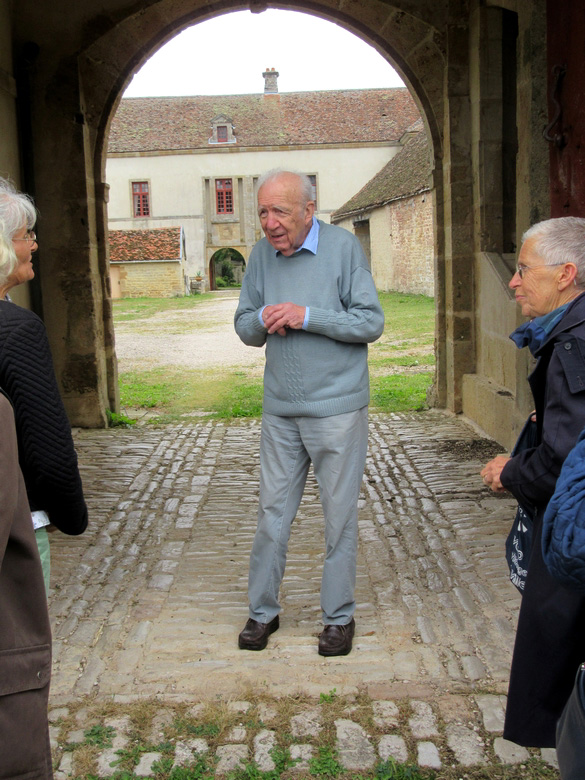 Le propriétaire du château de Blaisy Haut nous a fait découvrir la magnifique restauration d'un bâtiment historique qu'il a acquis en 1975