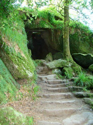 grotte-d-arthus-huelgoat22.JPG