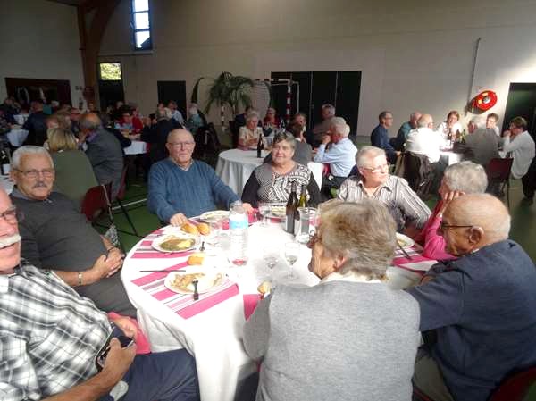Le repas des Séniors de Châtillon sur Seine 2016, a eu un grand succès....